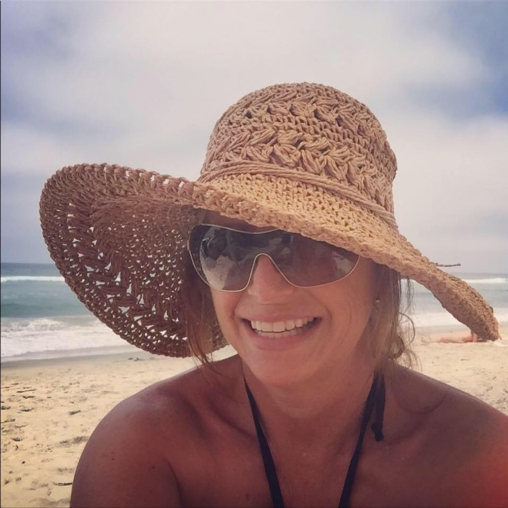 Meet your Posher, Leslie